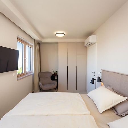 D-Apartment - With Garage And Balcony 자다르 외부 사진