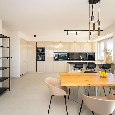 D-Apartment - With Garage And Balcony 자다르 외부 사진