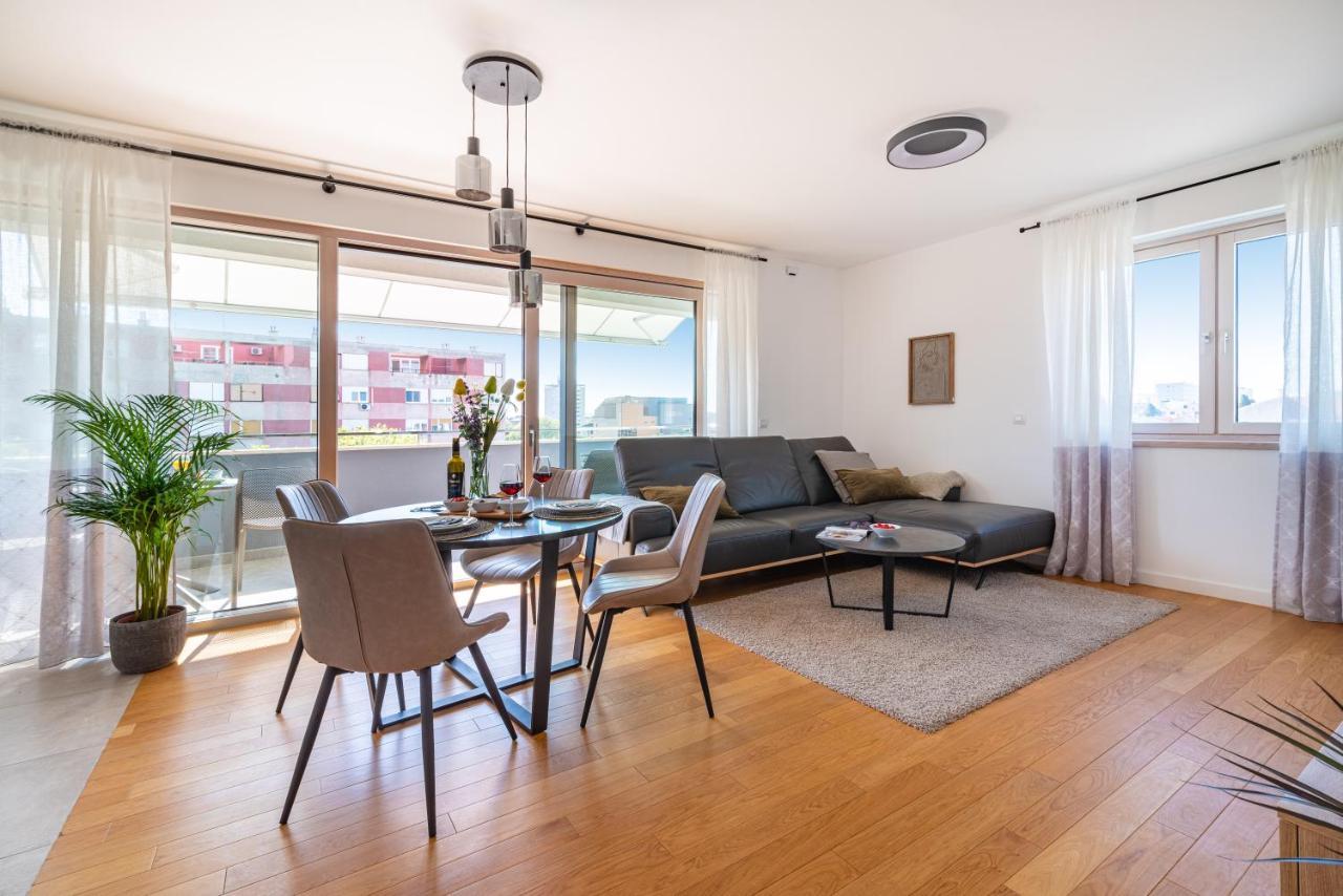 D-Apartment - With Garage And Balcony 자다르 외부 사진